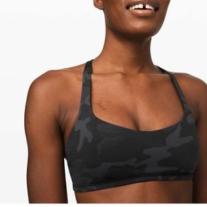 Lululemon Free to be Wild Sports Bra in Grey Camo. Size 4
